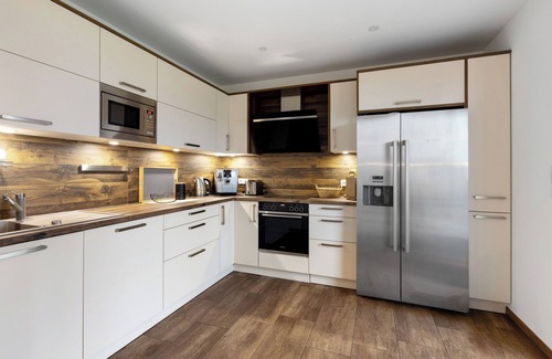 Muldestausee Apartamento | Apartamento vacacional "Spanier" con vistas al lago, terraza privada y Wi-Fi