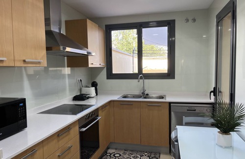 Vilanova I la Geltru Apartamento | Holiday Apartment near Sitges with private terrace and parking