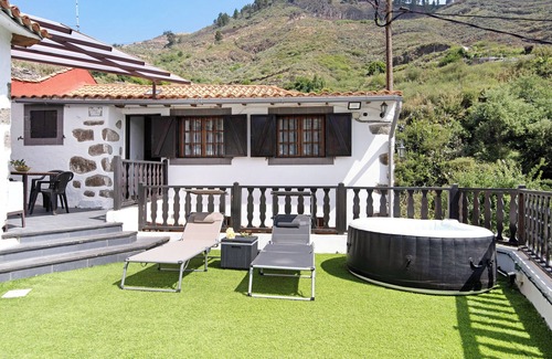 Las Lagunetas Casa | Alojamiento de vacaciones "Casa Abuelo Paco" en plena naturaleza