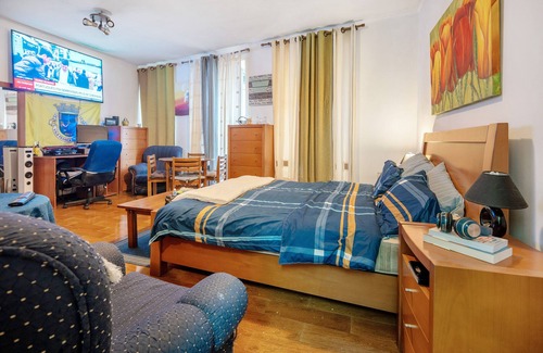 Vila Franca do Campo Apartamento | Holiday Apartment "Casa Sao Pedro 3" with 2 Balconies, Shared Terrace & Wi-Fi