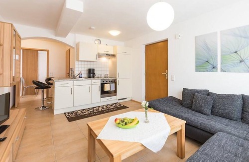 Herdwangen Schoenach Apartamento | Apartamento vacacional "Lauser UG" en zona tranquila con Wi-Fi y terraza