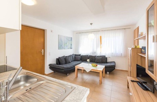 Herdwangen Schoenach Apartamento | Apartamento vacacional "Lauser UG" en zona tranquila con Wi-Fi y terraza