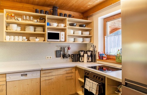 Ried im Zillertal Apartamento | Apartamento vacacional con sauna, vistas a la montaña, terraza comunitaria y Wi-Fi