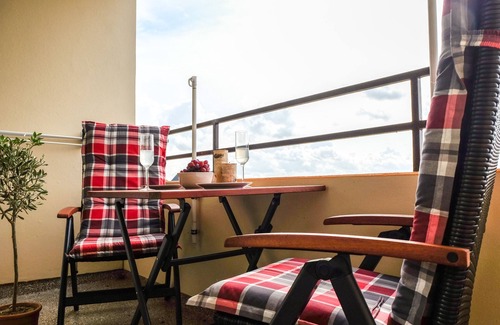 Wendtorfer Strand Apartamento | Apartamento vacacional con balcón solarium.