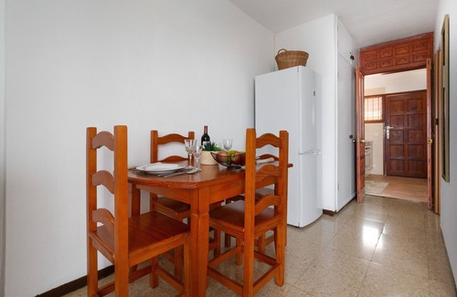 San Marcos Apartamento | Apartamento de vacaciones 'Vista Al Mar' con vistas al mar, jardín privado y Wi-Fi