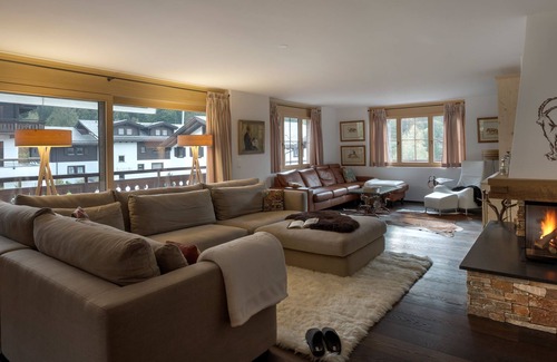 Klosters Platz Apartamento | Apartamento vacacional "Belawis" con balcón y Wi-Fi