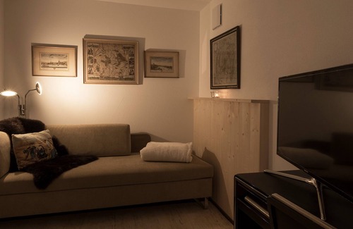 Klosters Platz Apartamento | Apartamento vacacional "Belawis" con balcón y Wi-Fi