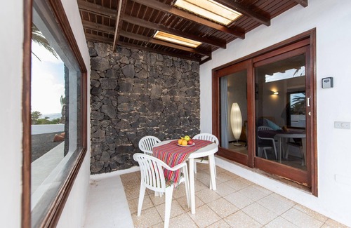 Charco del Palo Apartamento | Holiday apartment Charco del Palo for 1 - 4 persons with 2 bedrooms - Holiday apartment in one or mu