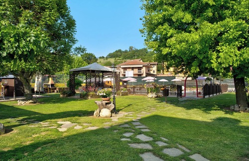 San Matteo Apartamento | Precioso 'Jasmine Apartment', en Piamonte, con piscina compartida, jardín y sauna