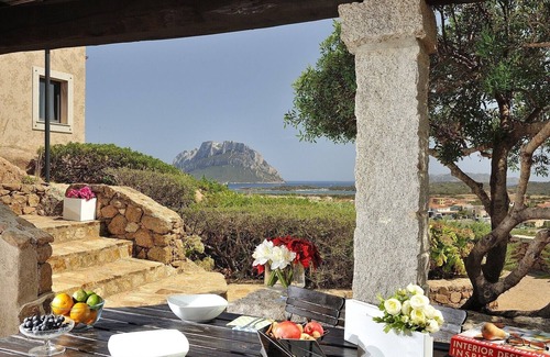 Porto San Paolo Apartamento | Holiday apartments L'Ea di Lavru SEA VIEW 2-rooms apartment-TOP INTERIOR DESIGN