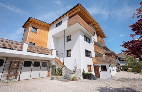 Riscone Apartamento | Apartamento vacacional "Haus Mader 3" con vistas a la montaña, terraza privada y Wi-Fi