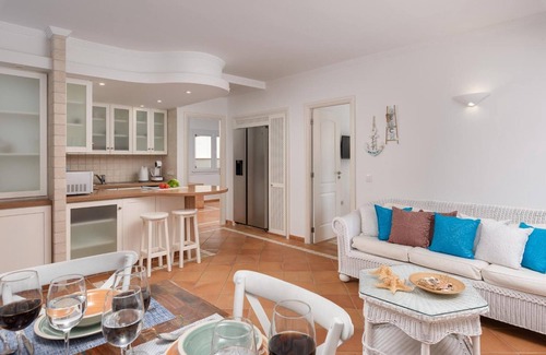 Callao Salvaje Apartamento | Apartamento de vacaciones 'Obsidian Villa Estrella Del Mar' con terraza privada y aire acondicionado