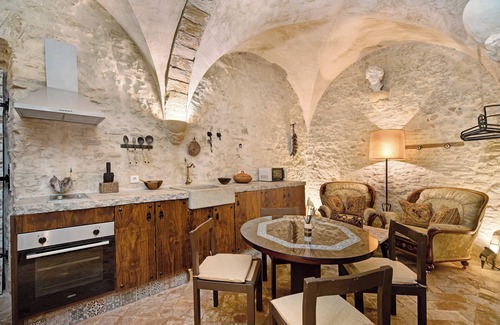 Medina-Sidonia Apartamento | Apartamento vacacional "La Cueva De Medina-Sidonia" con terraza privada y Wi-Fi