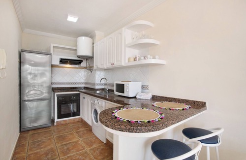 Playa San Juan Apartamento | Apartamento vacacional "Carla 1B" en Playa San Juan con vistas al mar y WiFi