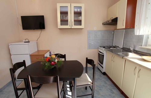 Okrug Donji Apartamento | Apartamento vacacional 100 m de la playa