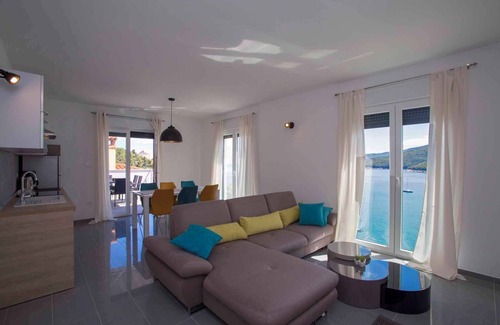 Rabac Apartamento | Apartamento vacacional 100m de la playa con vistas al mar