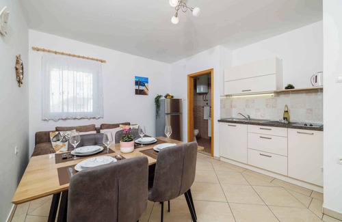 Dramalj Apartamento | Apartamento vacacional 100m de la playa con vistas al mar