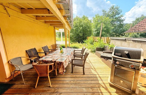 Burghaslach Apartamento | Apartamento vacacional '6 & 7' con terraza abierta y wifi