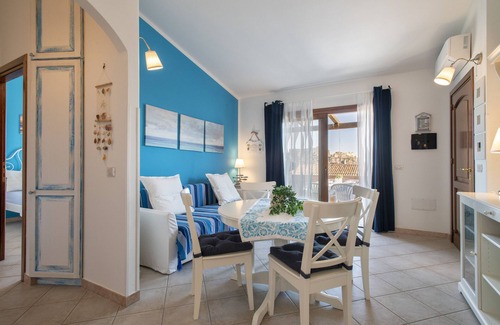 Castelsardo Historic Centre Apartamento | Apartamento vacacional "Attico Castelsardo" con vistas al mar, terraza privada y aire acondicionado