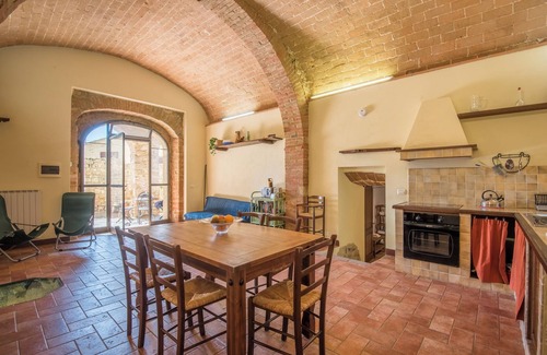 Montegabbro Apartamento | Apartamento vacacional "Arianna" con terraza y Wi-Fi