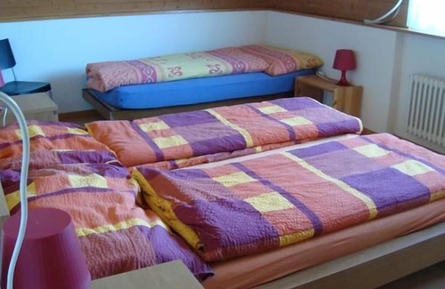 Dietikon District Apartamento | Apartamento de vacaciones Aesch ZH para 1 - 11 personas con 4 dormitorios - Apartamento