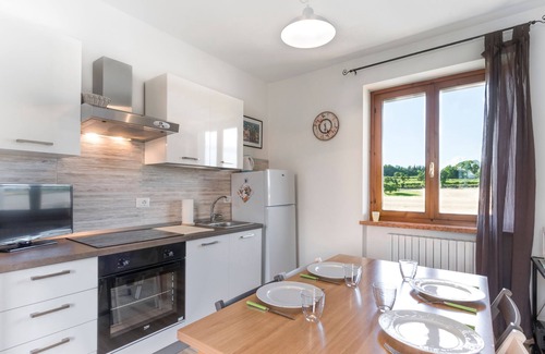 Lazise Apartamento | Apartamento vacacional "Bella Cora" con jardín y azotea privada