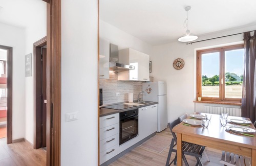 Lazise Apartamento | Apartamento vacacional "Bella Cora" con jardín y azotea privada