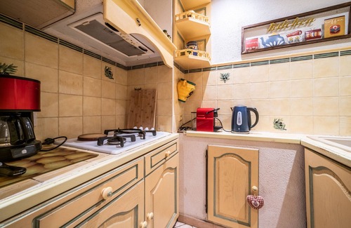 Bernex Apartamento | Apartamento vacacional "Bernex - 3 Personnes" con vistas a la montaña y terraza privada