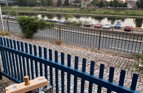 Meissen Apartamento | Holiday Apartment 'Blaue Maus' with Lake View, Shared Terrace and Private Garden