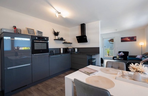 Munchweier Apartamento | Apartamento vacacional 'Bra Wa' con vistas a la montaña, terraza privada y Wi-Fi