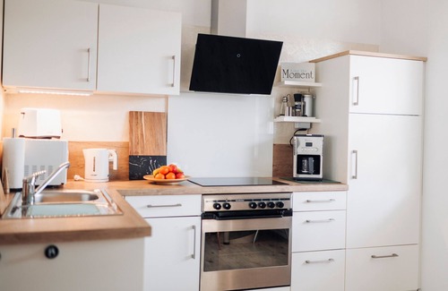 Bad Emstal Apartamento | Apartamento vacacional "Casa Graf" con terraza privada, jardín privado y Wi-Fi