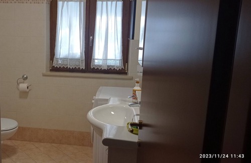 Pescantina Apartamento | Holiday Apartment "Casa Maddy" with Balcony, Private Terrace & Wi-Fi