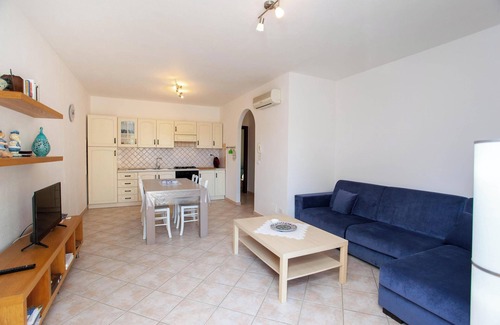 Orosei Apartamento | Apartamento vacacional "Casa Antonella" con jardín, balcón y aire acondicionado