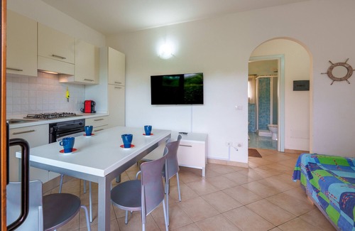 Murta Maria Apartamento | Apartamento vacacional "Limone" con terraza privada, jardín privado y aire acondicionado