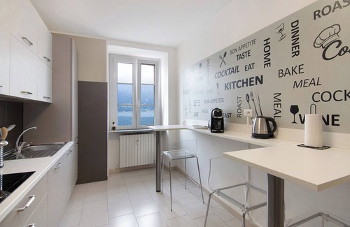 Colico Piano Apartamento | Apartamento vacacional "Colico Center" con vistas al lago y Wi-Fi
