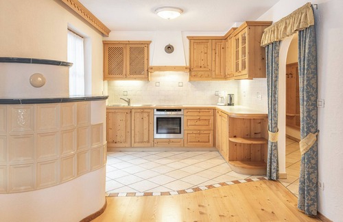 Mareo Apartamento | Apartamento vacacional "Désirée Dolasilla" con balcón, vistas a la montaña, Wi-Fi y televisión