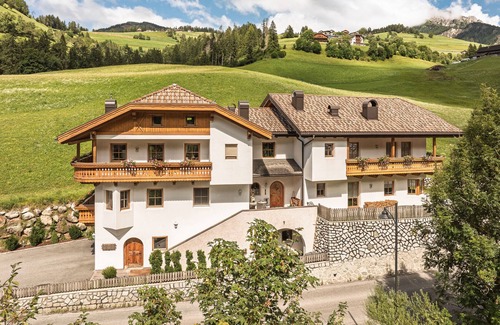 Mareo Apartamento | Apartamento vacacional "Désirée Luianta" con balcón, vistas a la montaña y Wi-F