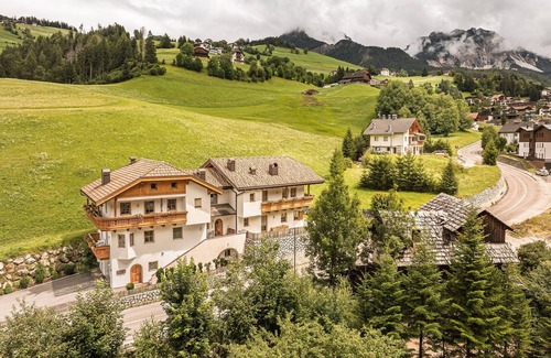 Mareo Apartamento | Apartamento vacacional "Désirée Luianta" con balcón, vistas a la montaña y Wi-F