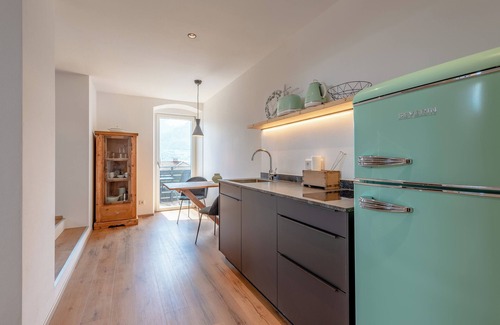 Tramin Apartamento | Apartamento vacacional "Das Hubertus Suite Lena" con vistas a la montaña, terraza privada y Wi-Fi