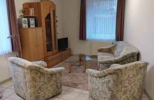 Bad Driburg Apartamento | Alquiler-Clásico-Baño para personas con movilidad reducida-Terraza