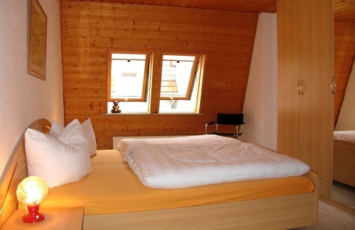 Bad Salzungen Apartamento | Apartamento de vacaciones A | 90 metros cuadrados | 1-6 pers.