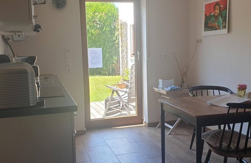 Oberotterbach Apartamento | Apartamento de vacaciones "An der Weinstraße" - apartamento / apartamento, ducha, WC, terraza