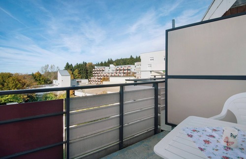 Sankt Englmar Apartamento | Apartamento 'Ferienwohnung Manuela' con vistas a la montaña, piscina compartida y Wi-Fi