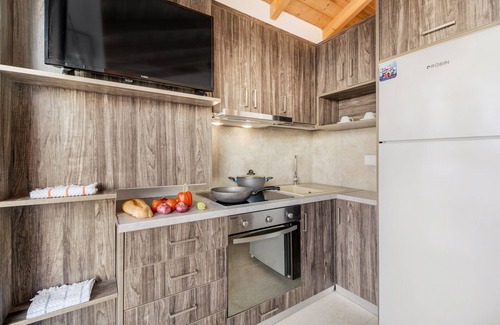 Tsoukaladhes Apartamento | Apartamento vacacional 'Deluxe King Suite 5' con vistas al mar, piscina compartida y Wi-Fi