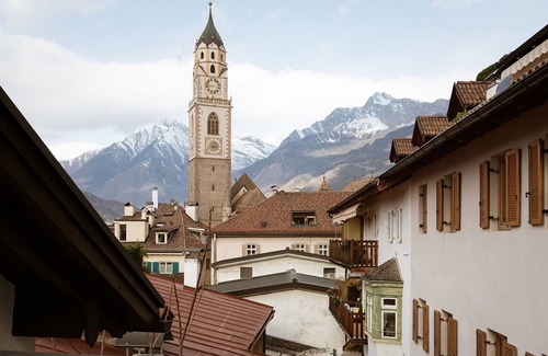 Merano Apartamento | Apartamento vacacional "Domus Faber 5" con vistas a la montaña, terraza privada y Wi-Fi