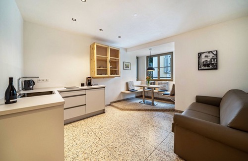 Merano Apartamento | Apartamento vacacional "Domus Faber 2b" con vistas a la montaña, balcón y Wi-Fi