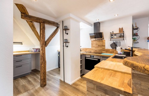 Nordhausen Apartamento | Apartamento vacacional 'Eichendorffstrasse' con vistas a la montaña y Wi-Fi