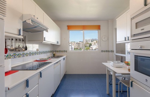 Carihuela Apartamento | Apartamento vacacional Carihuela playa cerca de la playa con piscina compartida y Wi-Fi