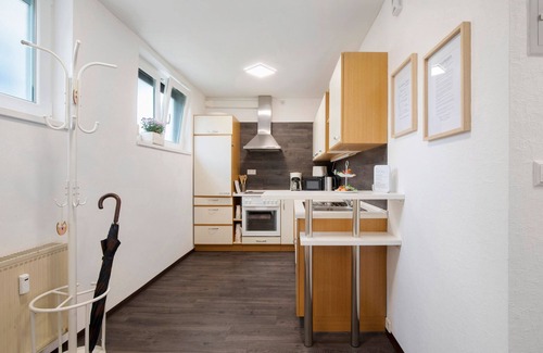 Laichingen Apartamento | Holiday Apartment 'Ferienwohnung Steffi' with Private Terrace and Wi-Fi