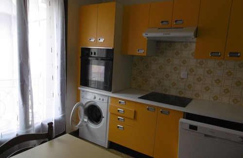 Espalion Apartamento | Apartamento vacacional "Gîte l'Odyssée" con balcón y Wi-Fi